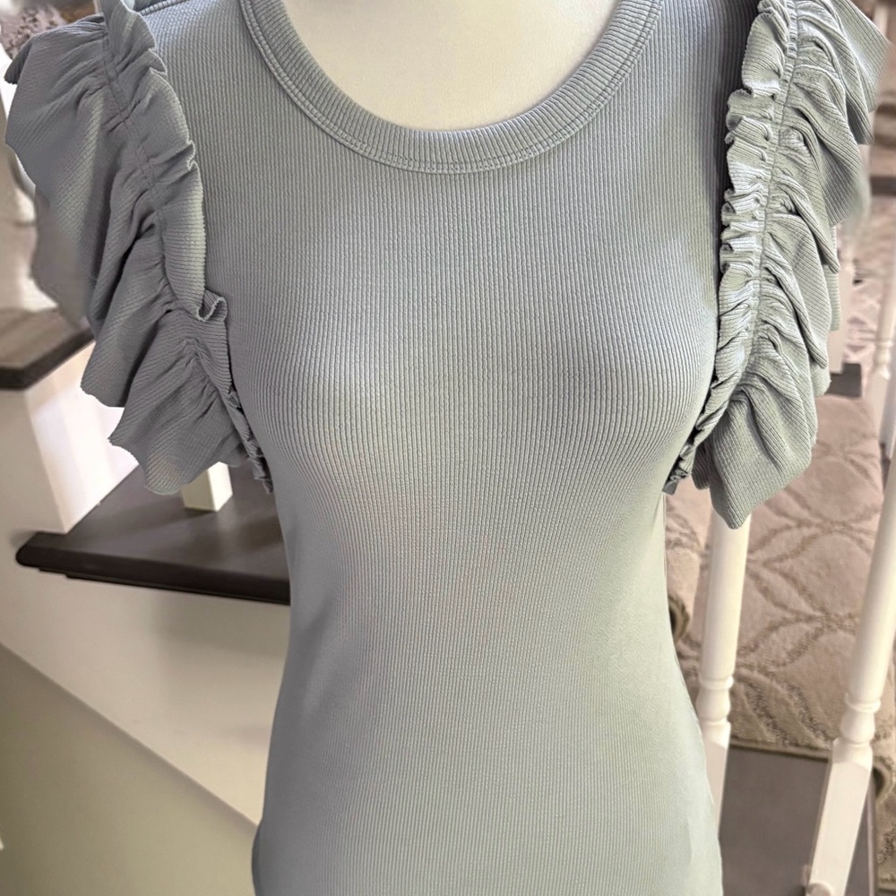 Express Ribbed Ruffle Gray Cap Sleeve Fitted T-Shirt-Small-NWT